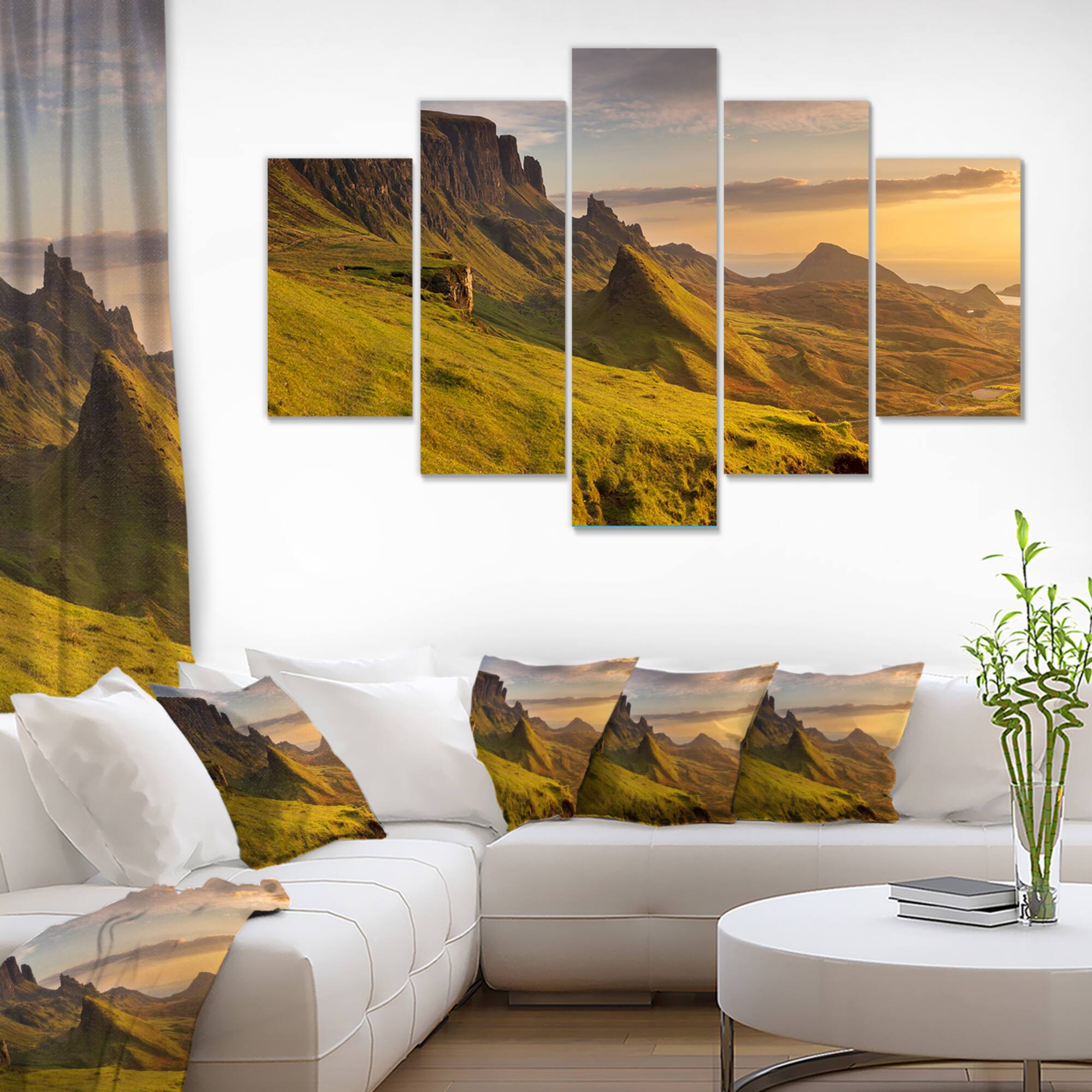 Designart - Sunrise at Quiraing Scotland